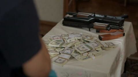 2 Episode