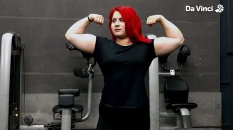 8. Mihaela Brinzoiu: Pan Crushing Hands of Steel
