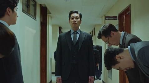6 Episode