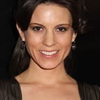 Леа Кейрнс