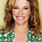 Nancy Travis