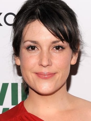 Melanie Lynskey
