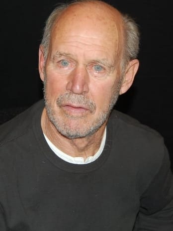 Geoffrey Lewis