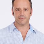 Gil Bellows