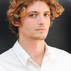 Niels Schneider