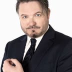 Lee Tokar