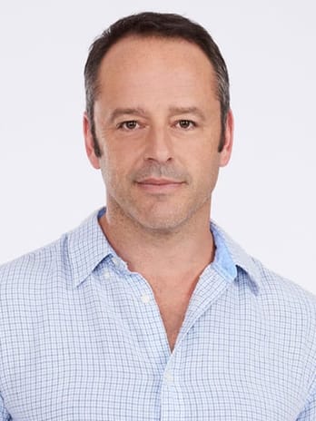 Gil Bellows