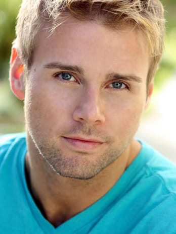 Aaron Hill