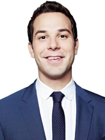 Skylar Astin
