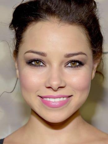 Jessica Parker Kennedy