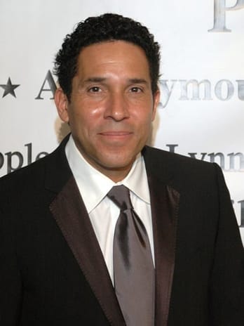 Oscar Nunez
