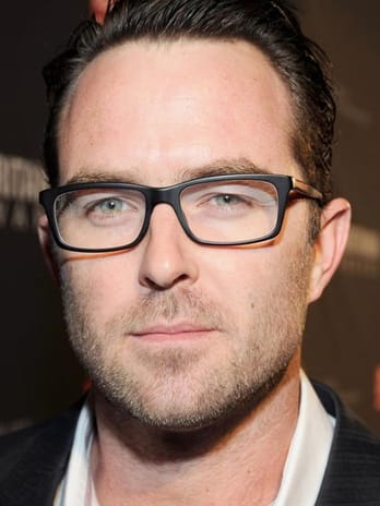 Sullivan Stapleton