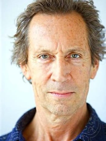Jonathan Hyde