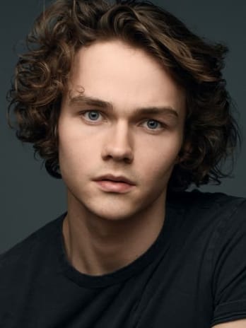 Levi Miller
